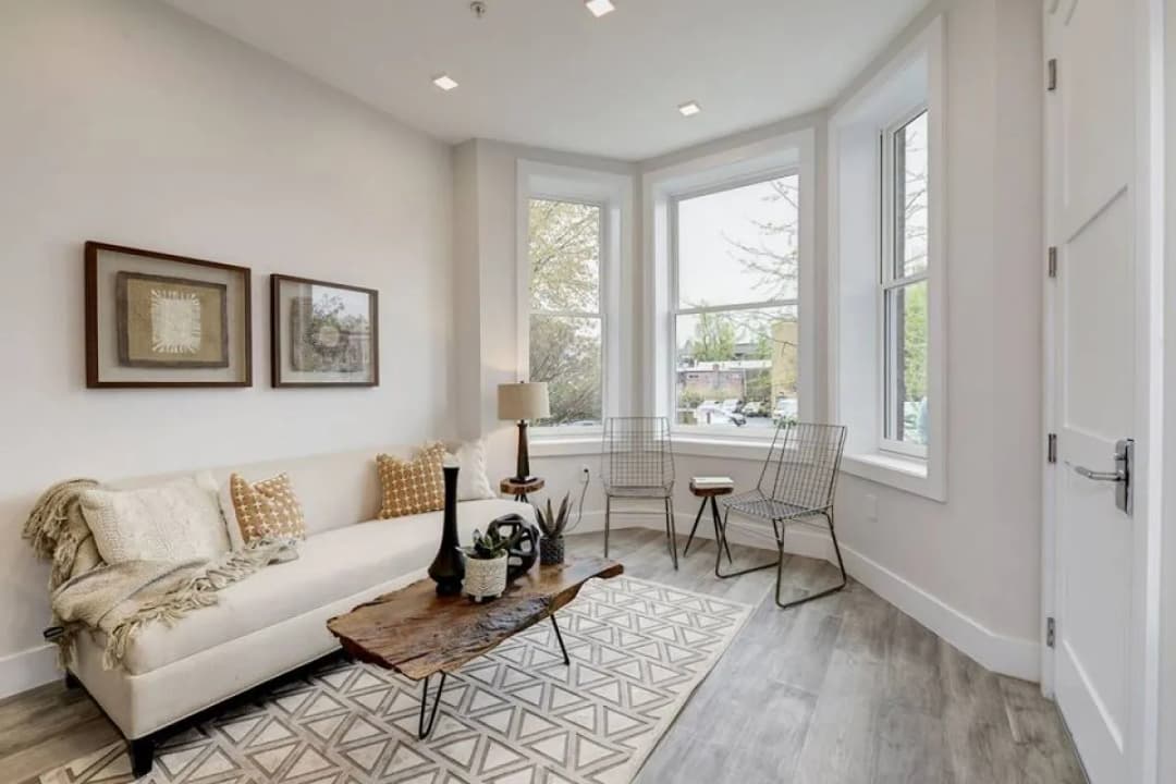 Front porch entrance details